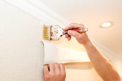Pose de papier peint à Quarante — revêtements muraux et toiles de verre